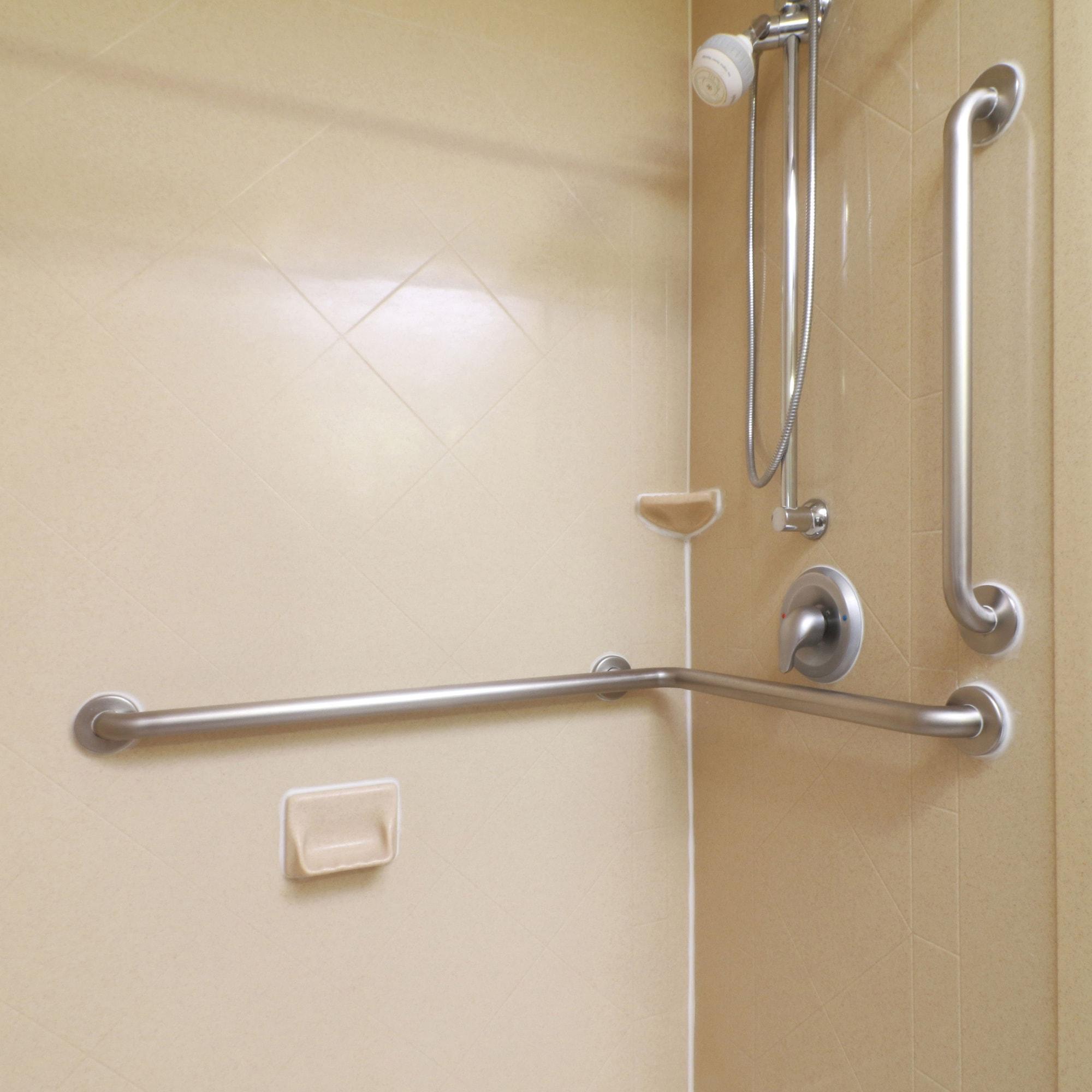 希尔顿雷诺萨工业区汉普顿酒店 外观 照片